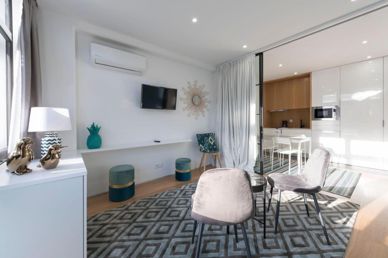 Lovelystay - Wohaza Apartment With Free Private Parking OOporto Exterior foto